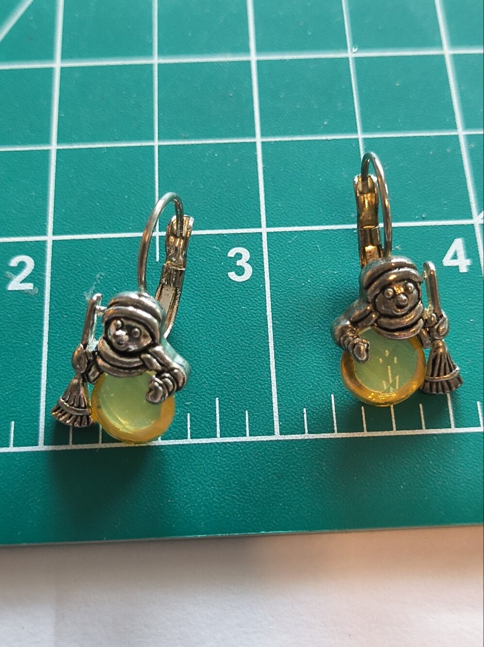 Silver Plated Detailed Snowman Gold Translucent Acrylic Setting Drop Earrings